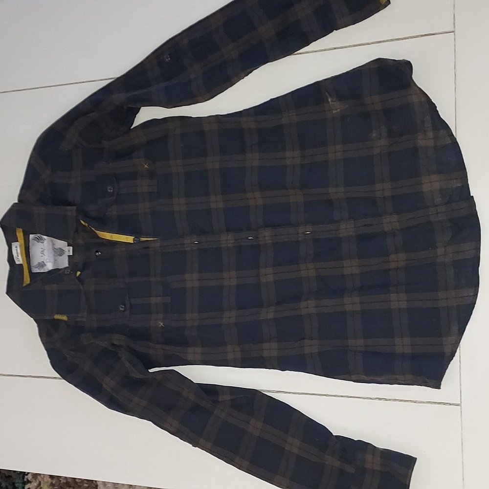 MAKE OFFER. Roar brand plaid button down. Size small